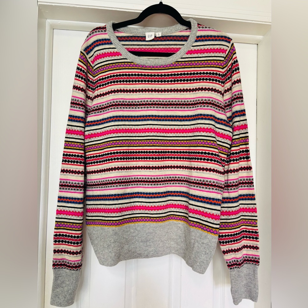 GAP Crew Neck Sweater